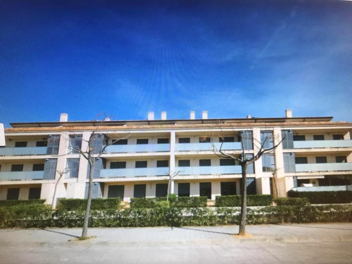 2 bedrooms appartement with lake view shared pool and ...