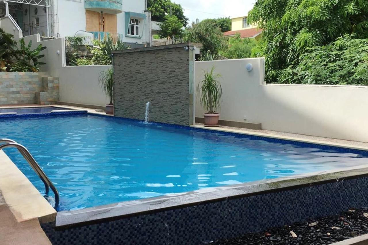 Contemporary Seaview Apartment in Flic en Flac + pool - 4