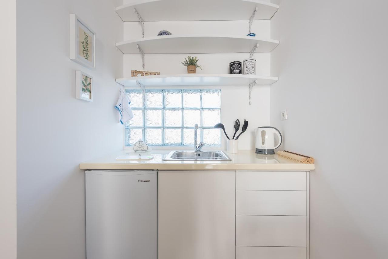 Blue Couple House Athens - 4