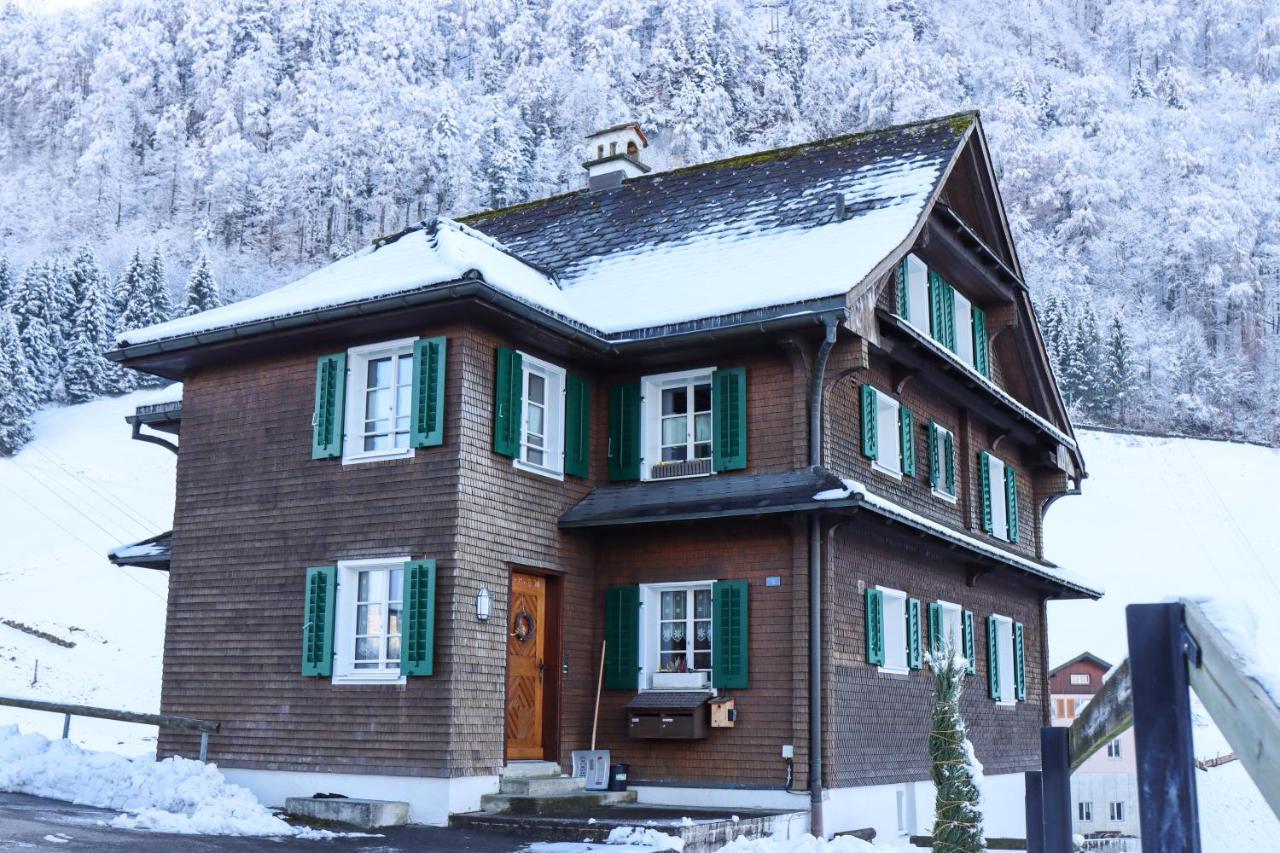 Szilvias Bergwiesenblick - Emmetten ganze Etage - 4 Zimmer