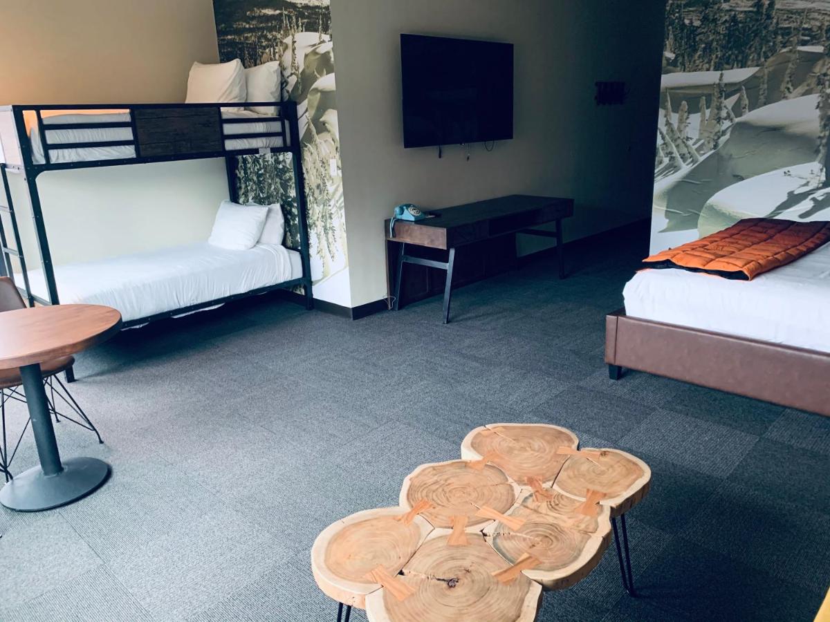 Campfire Hotel — photo 16
