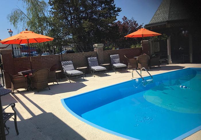 Oak Harbor Inn — photo 14