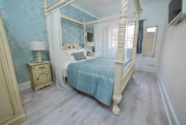 Luxury Double Room With Jacuzzi Bath