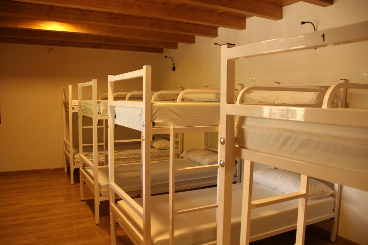 Casa Lixa Hotel Rural Albergue, Las Herrerías – Precios ...