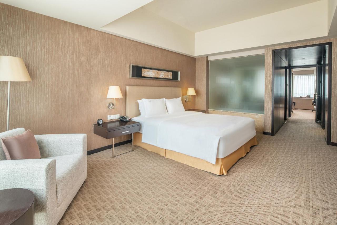 Holiday Inn Xi'an Greenland Century City, an IHG Hotel photo