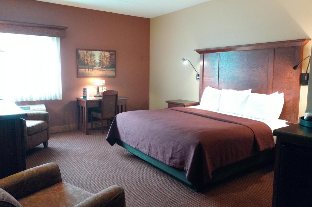 Timberlake Lodge — photo 18