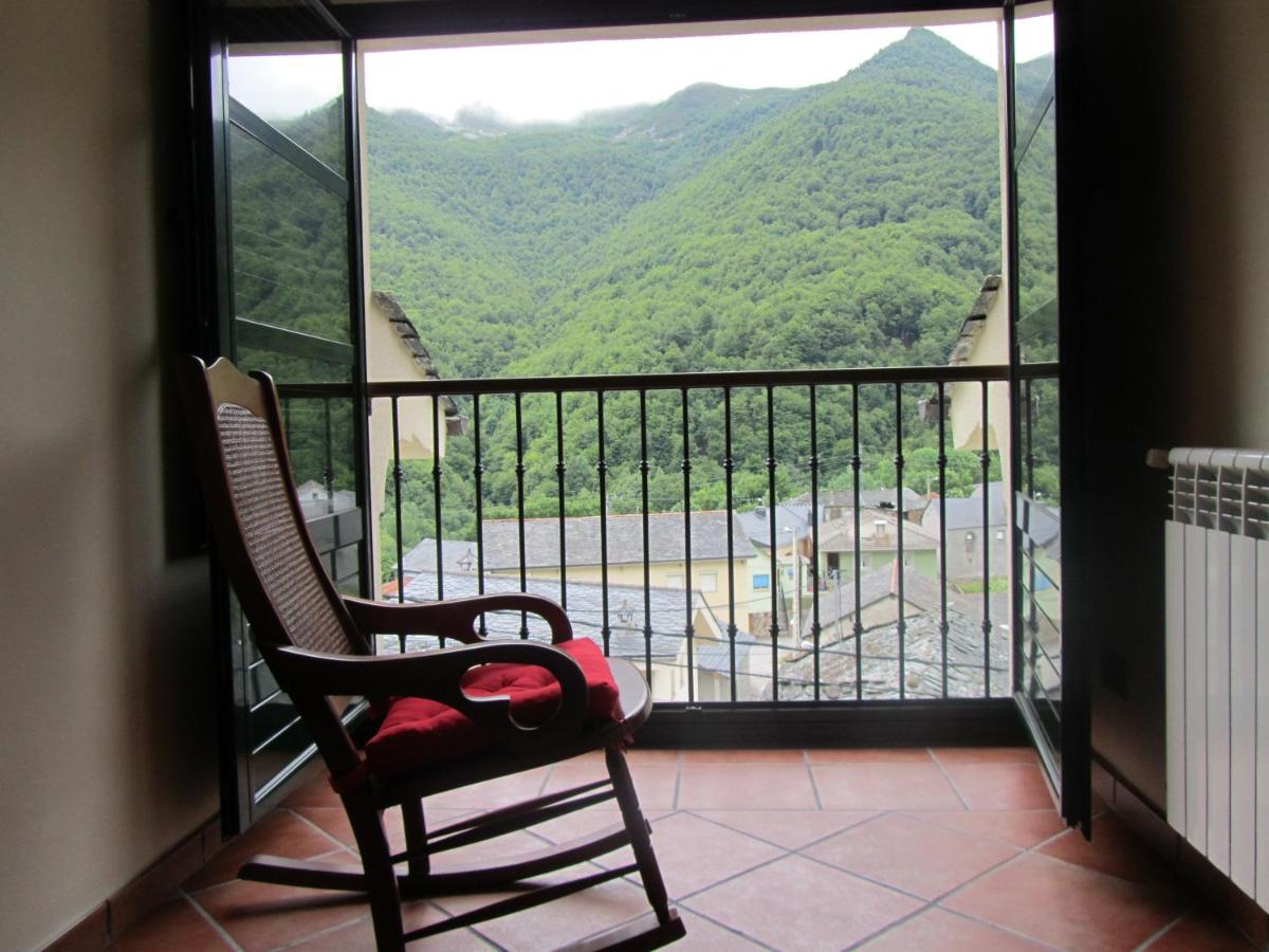 Apartamentos Rurales Casa Baltasar, Monasterio De Hermo ...