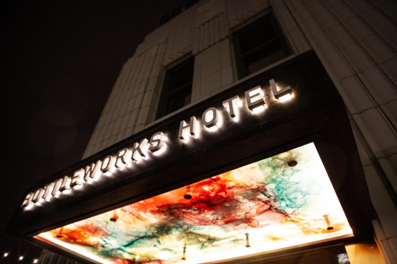 Bottleworks Hotel — photo 24