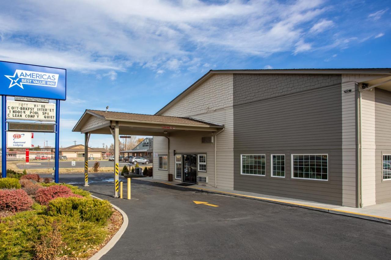 Americas Best Value Inn Burns — photo 10