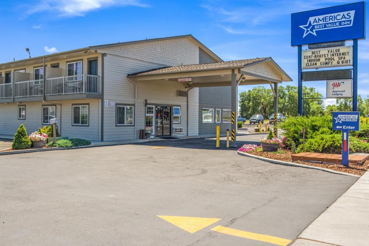 Americas Best Value Inn Burns — photo 15