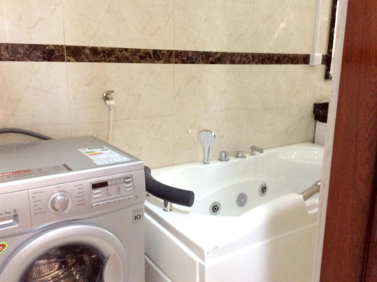 Stylish Apartment in Flic en Flac with Shared Pool - 5