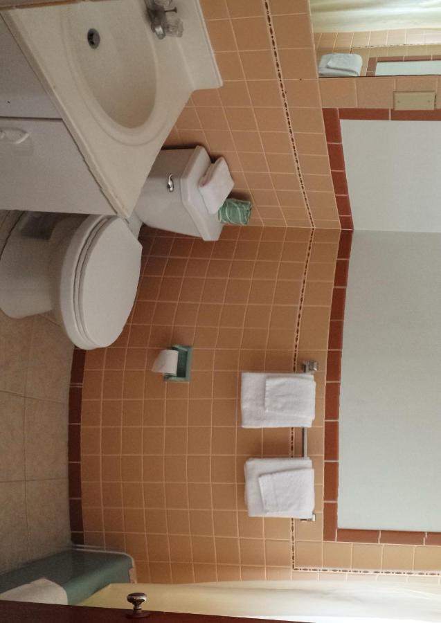 Budget Inn-Bedford — photo 3