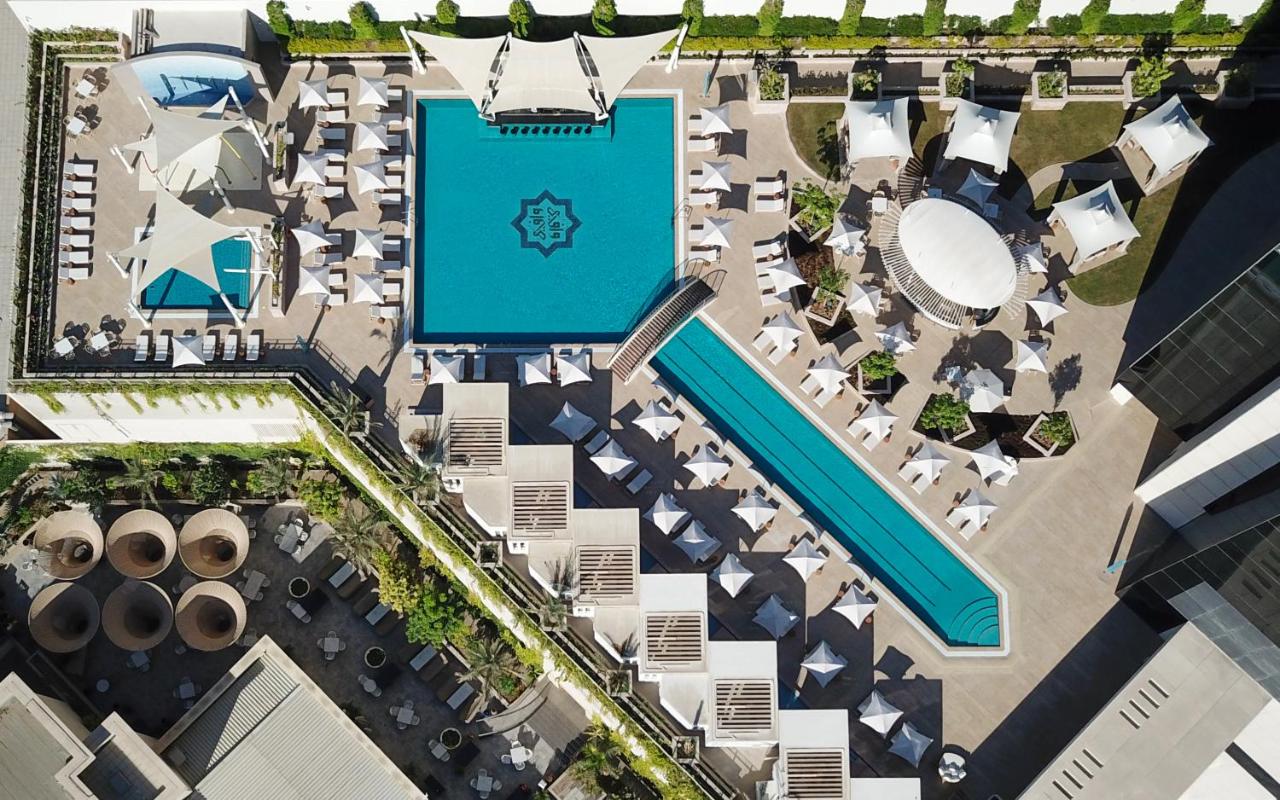 Rooftop swimming pool: Sofitel Dubai The Obelisk