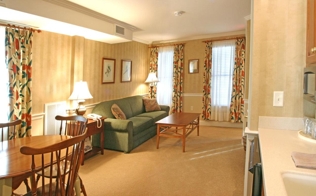 Bird-in-Hand Village Inn & Suites — photo 11