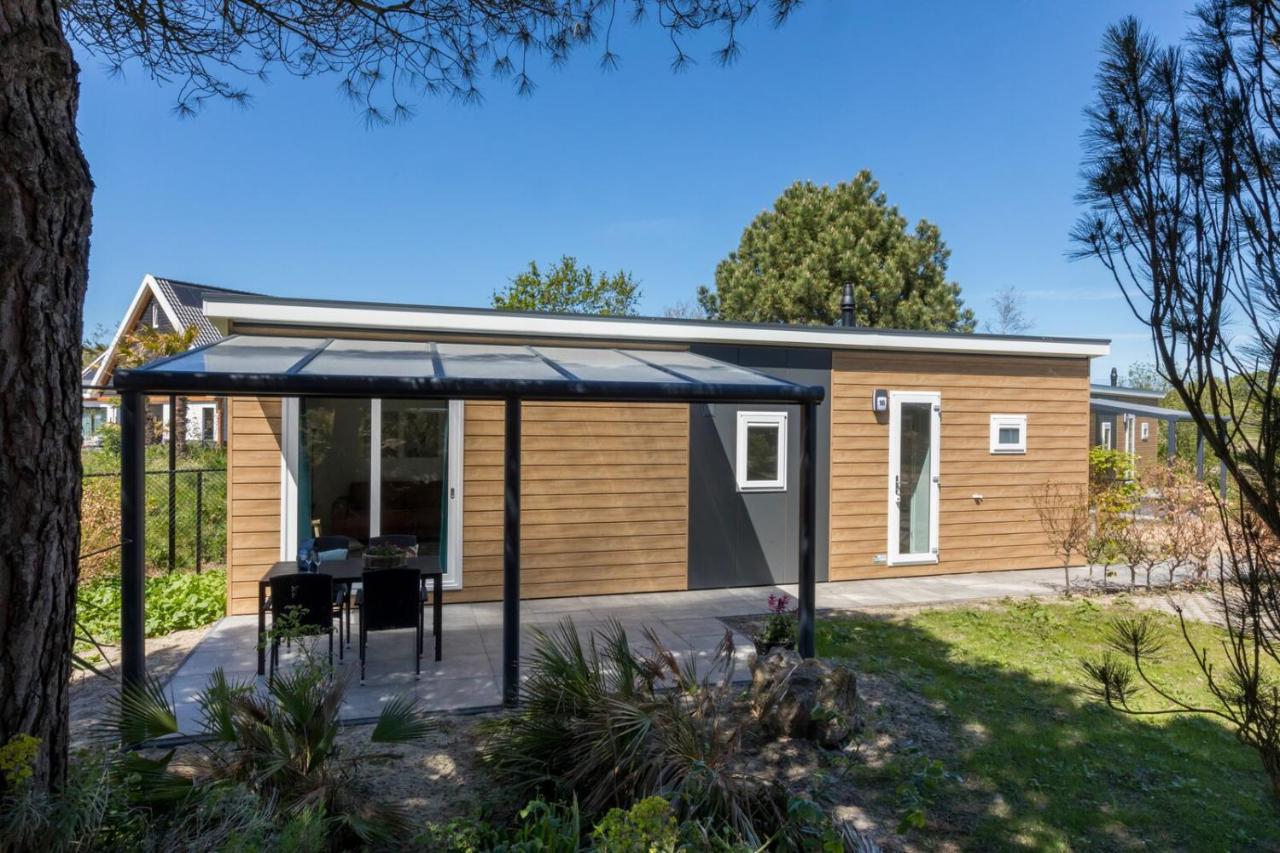 Chalet - Holidaypark Fort den Haak Vrouwenpolder photo