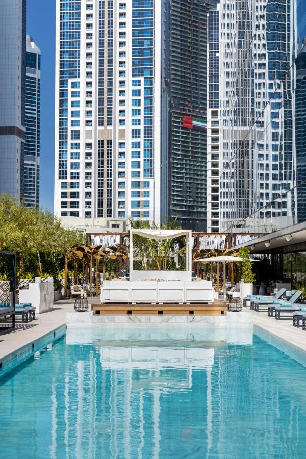 Rooftop swimming pool: ME Dubai by Meliá