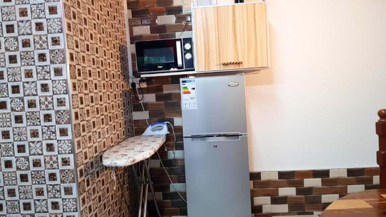 Modern apartment with balcony and mountain view in Souillac - 4