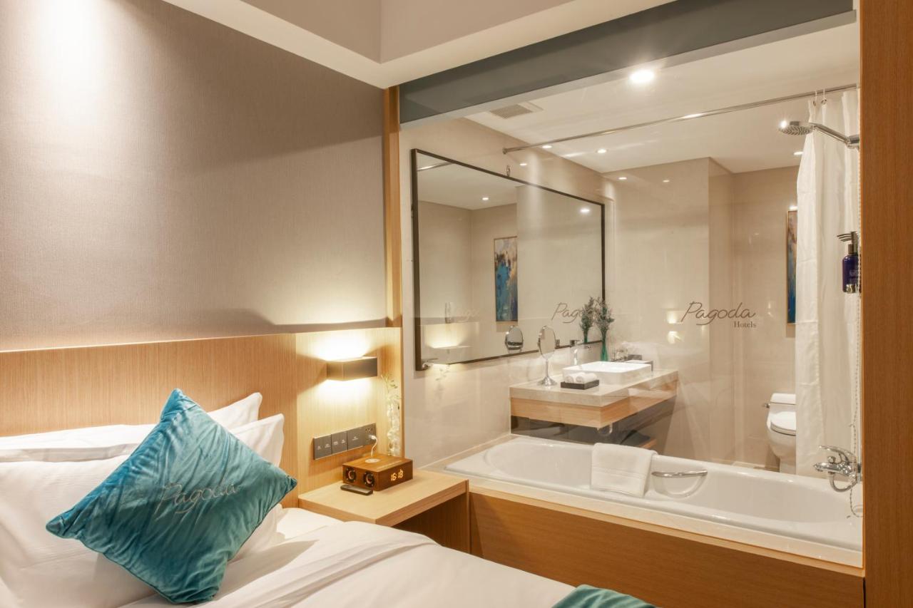 Shanghai Baixia Pagoda Hotel photo