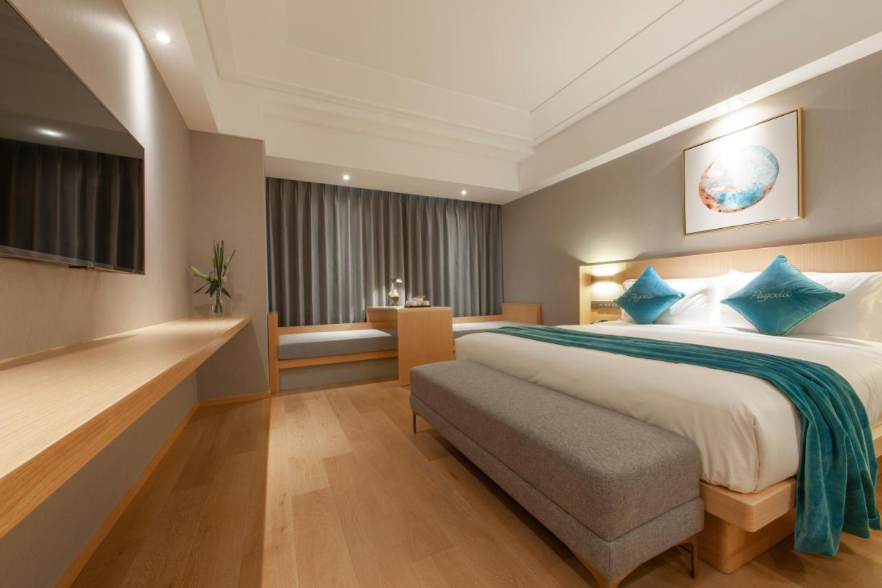 Shanghai Baixia Pagoda Hotel photo