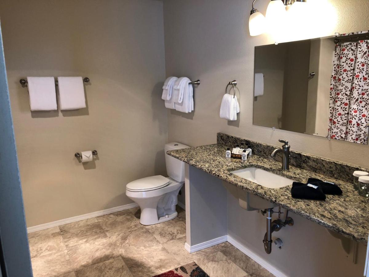 Inn at Arch Rock — photo 13