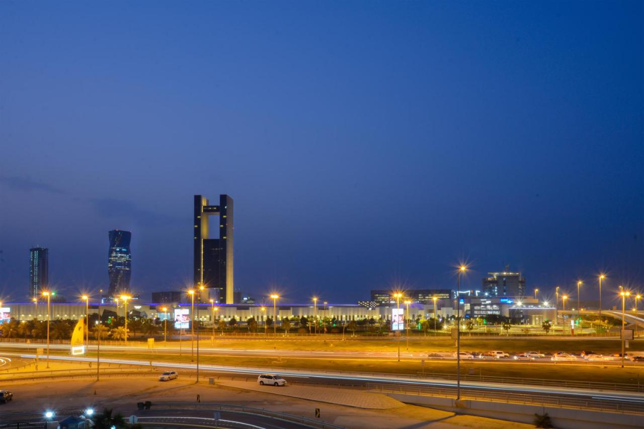Crowne Plaza Bahrain, an IHG Hotel photo
