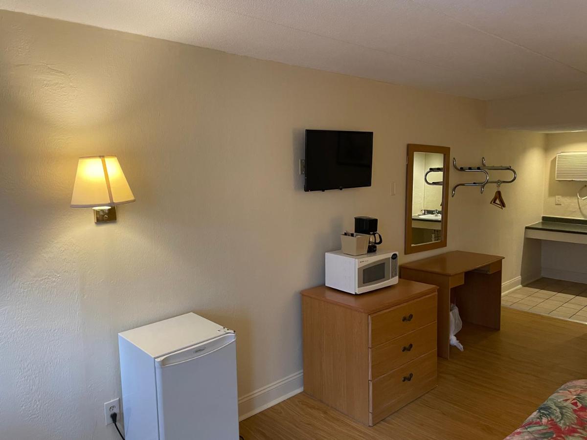 Morgan's Frontier Inn — photo 16