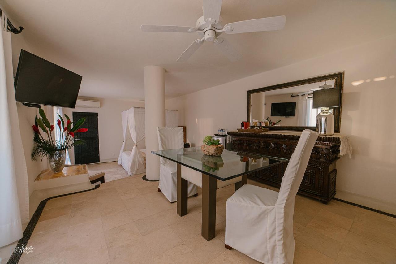 Tentaciones Hotel & Lounge Pool - Adults Only photo
