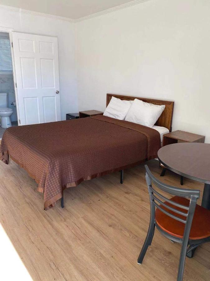 Village Motel — photo 6