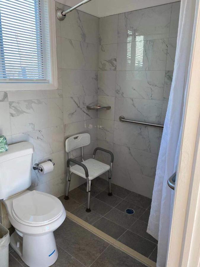 Village Motel — photo 11