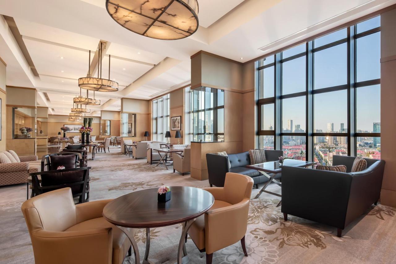 InterContinental Shanghai Pudong, an IHG Hotel photo