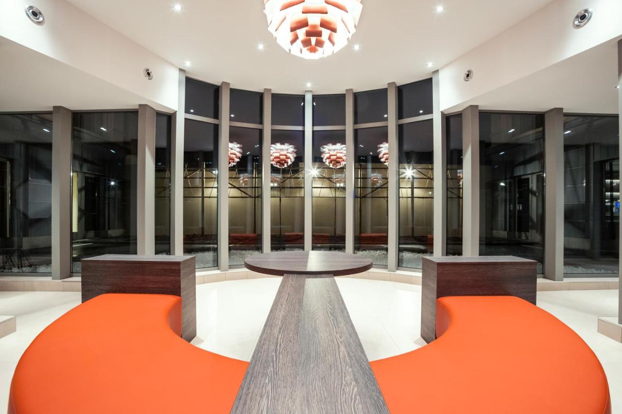 Mercure Hotel Brussels Centre Midi photo
