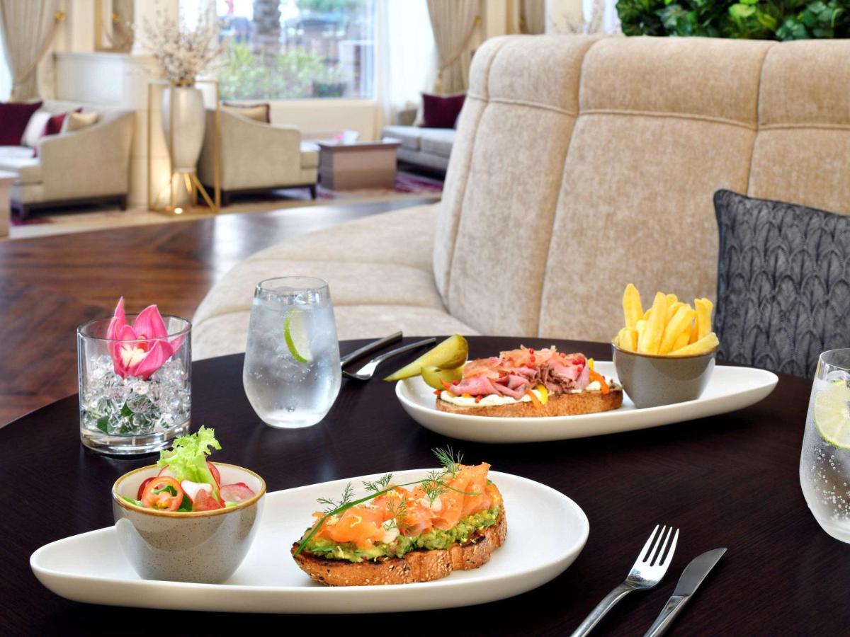 Mövenpick Hotel Bahrain photo