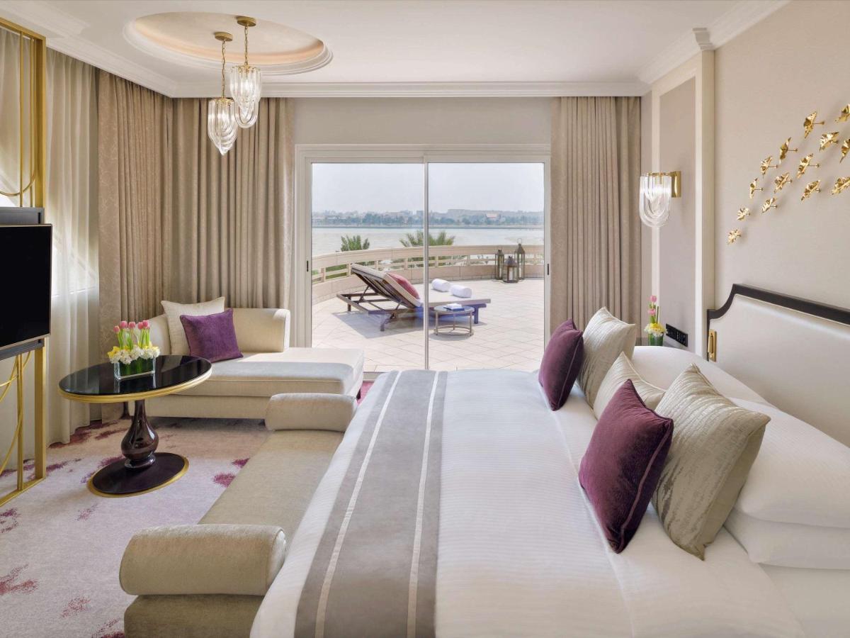 Mövenpick Hotel Bahrain photo