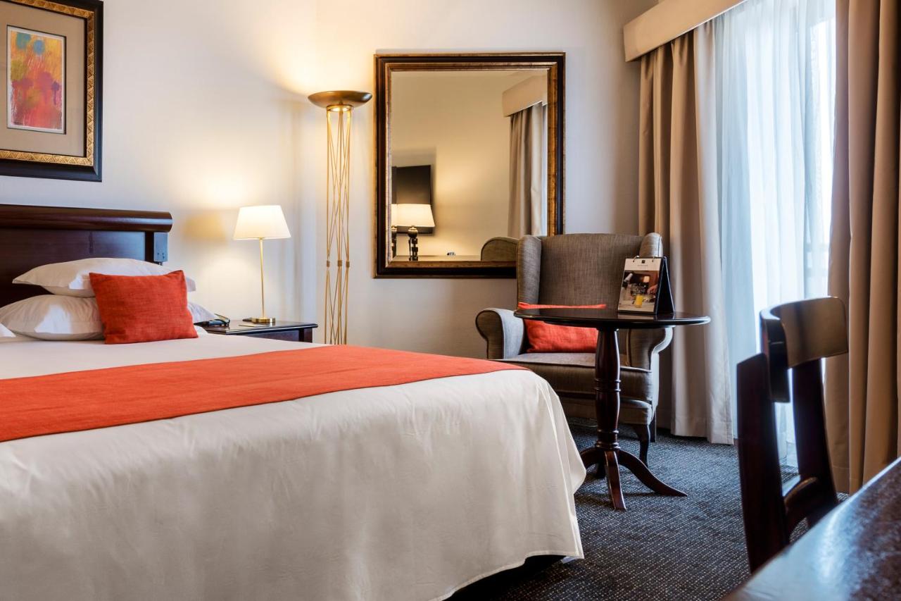 Hotel Alvalade photo