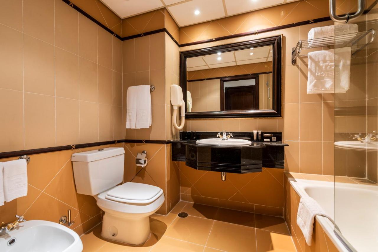 Hotel Alvalade photo