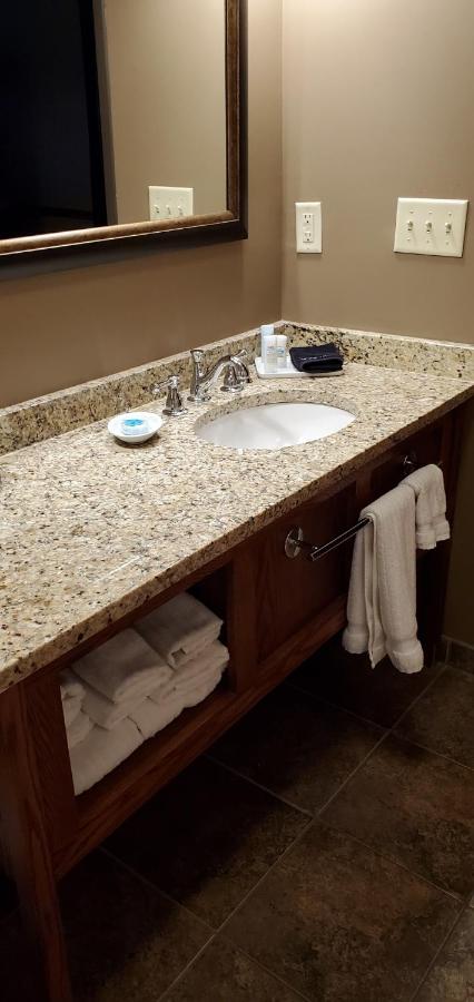 Timberlake Lodge — photo 12