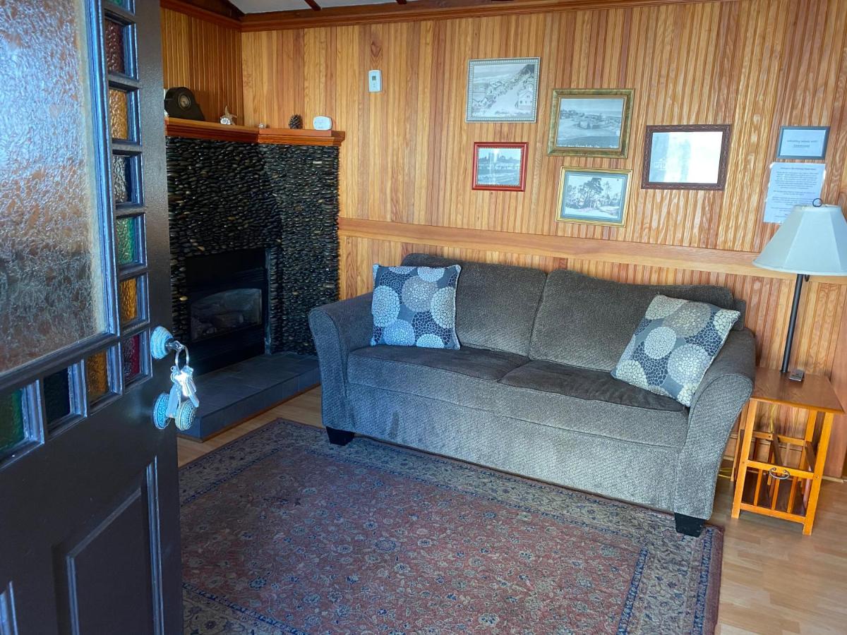 Whistling Winds Motel — photo 19