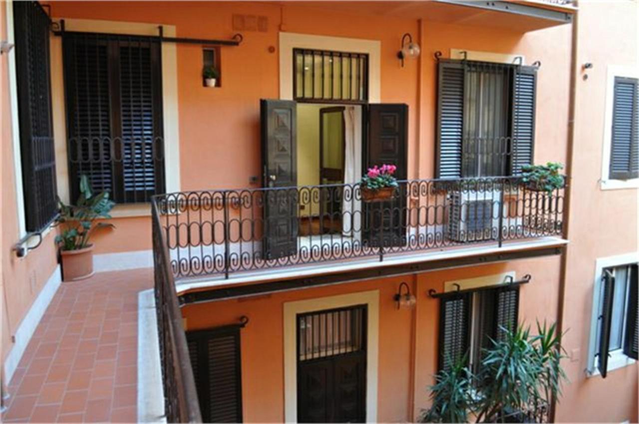 Colosseum Street - 5