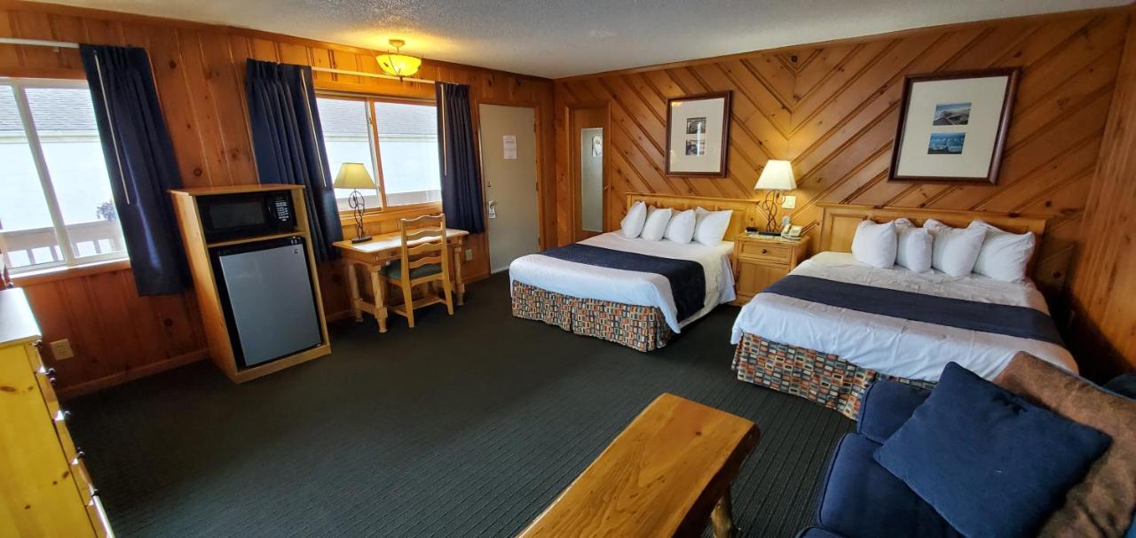 The Harbor Motel — photo 4