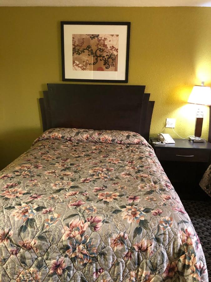 Triangle Motel — photo 19