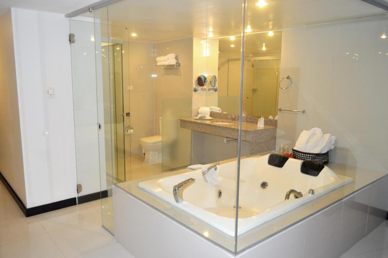 Sun Hotel photo