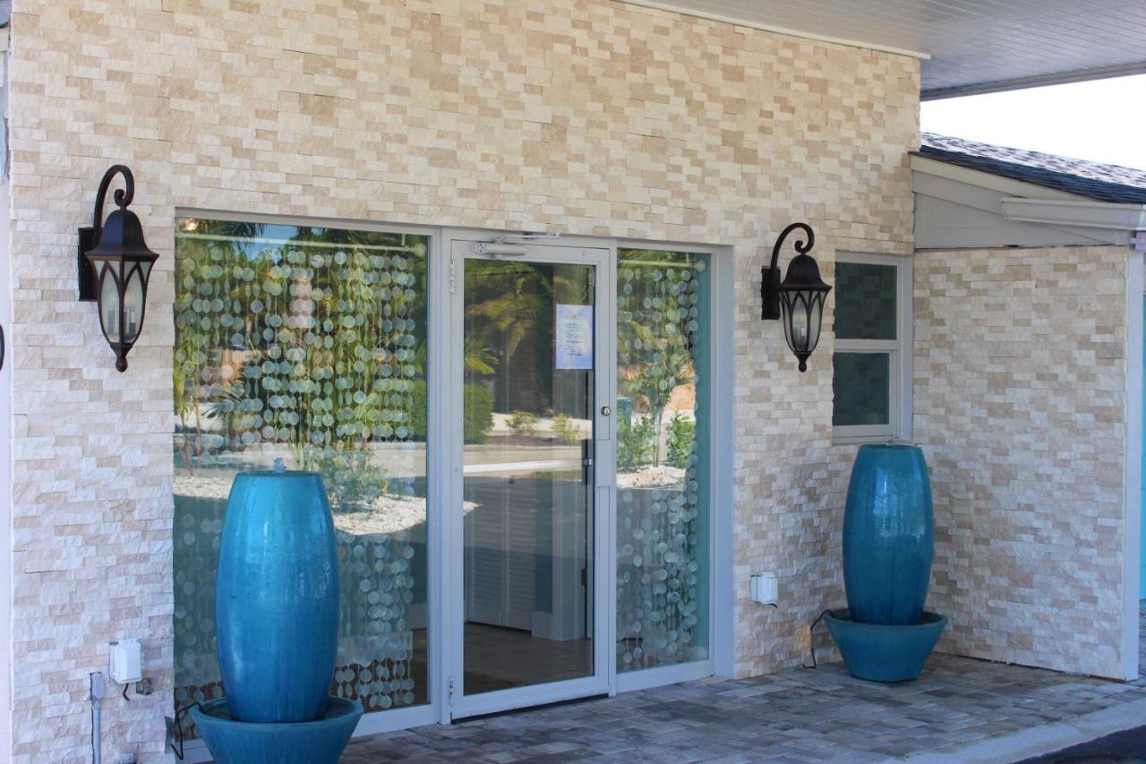 Latitude 26 Waterfront Boutique Resort - Fort Myers Beach — photo 12