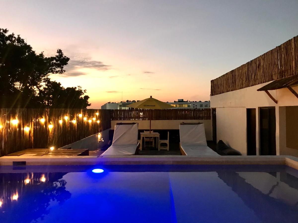 Rooftop swimming pool: Che Suites Playa Adults Only