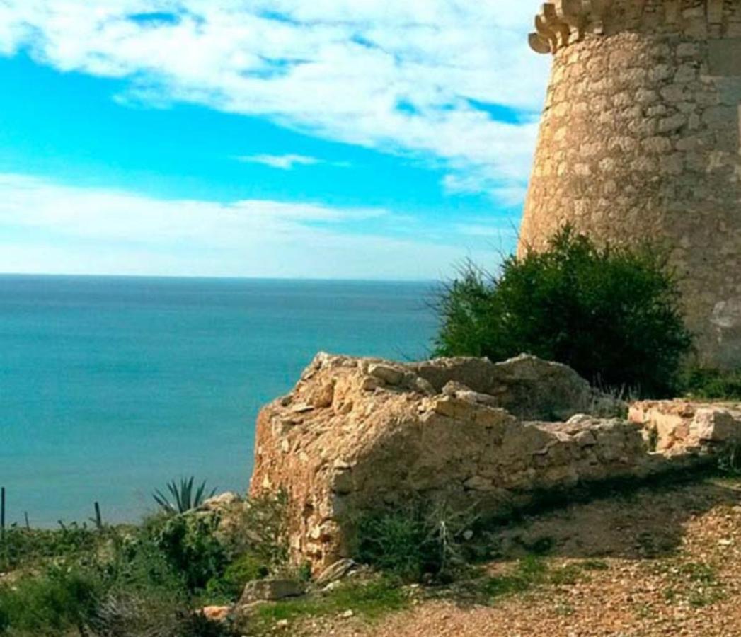 MEDITERRANEAN BEACH APARTMENT 180º SEA & ISLAND VIEWS, Santa ...