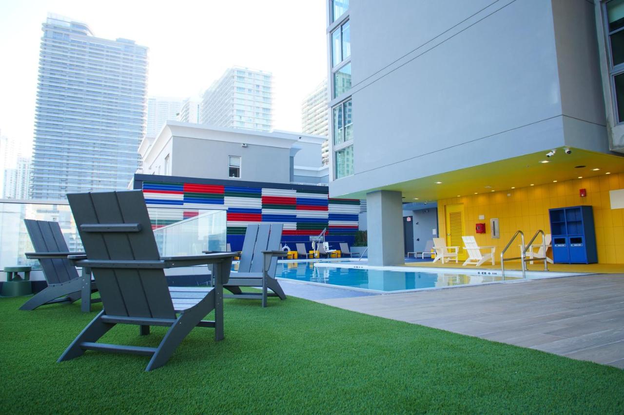 Rooftop swimming pool: Hotel Indigo Miami Brickell, an IHG Hotel