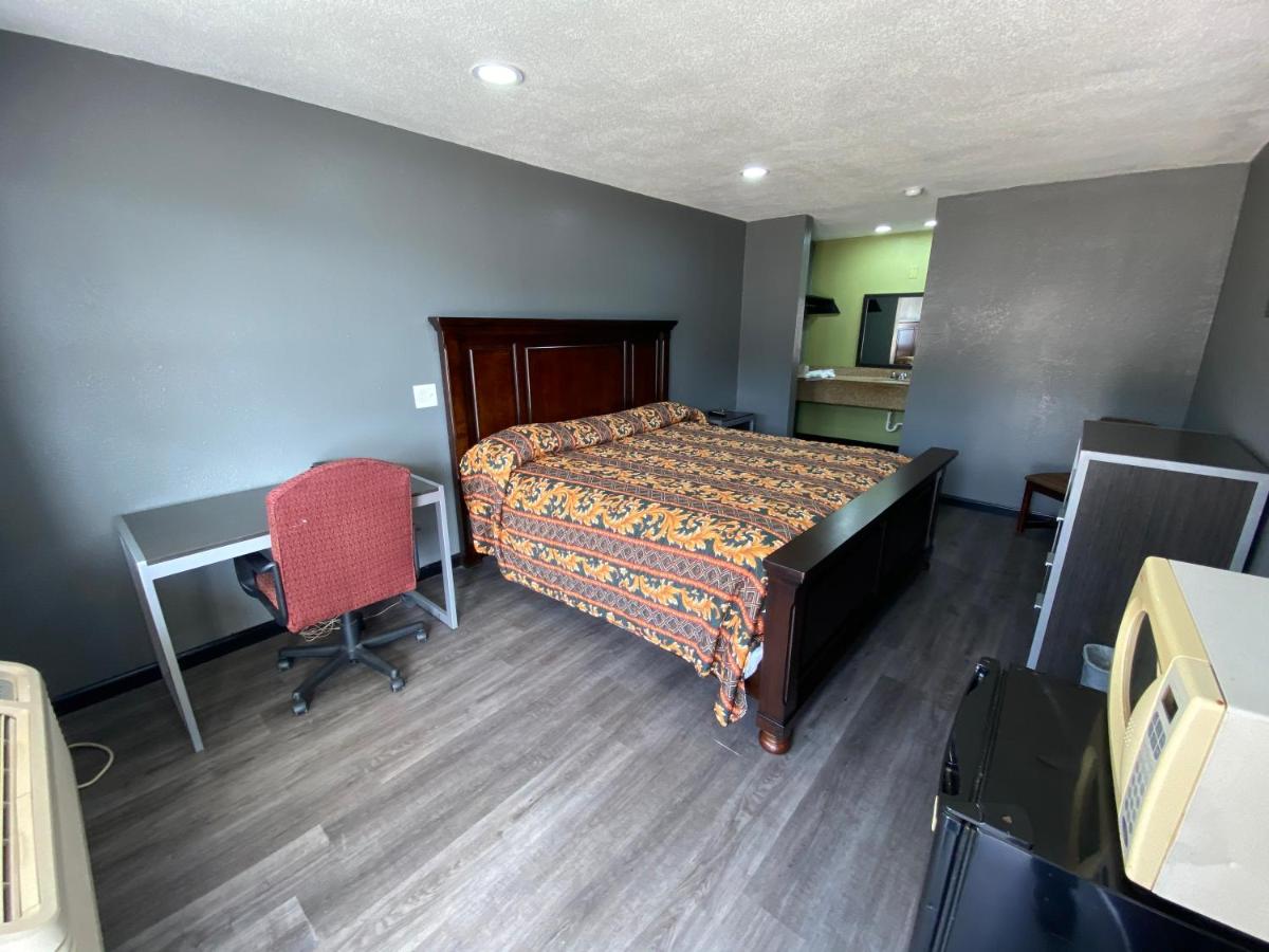 Town House Motel Tupelo — photo 2