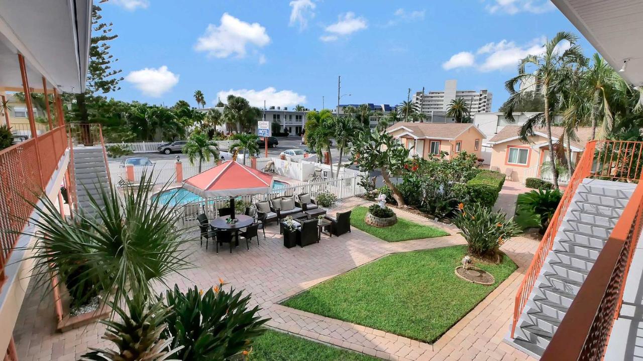 Carlton House Motel And Suites