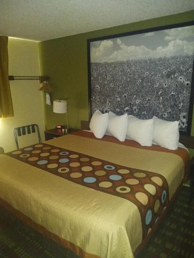 Rocky Mountain Inn — photo 12