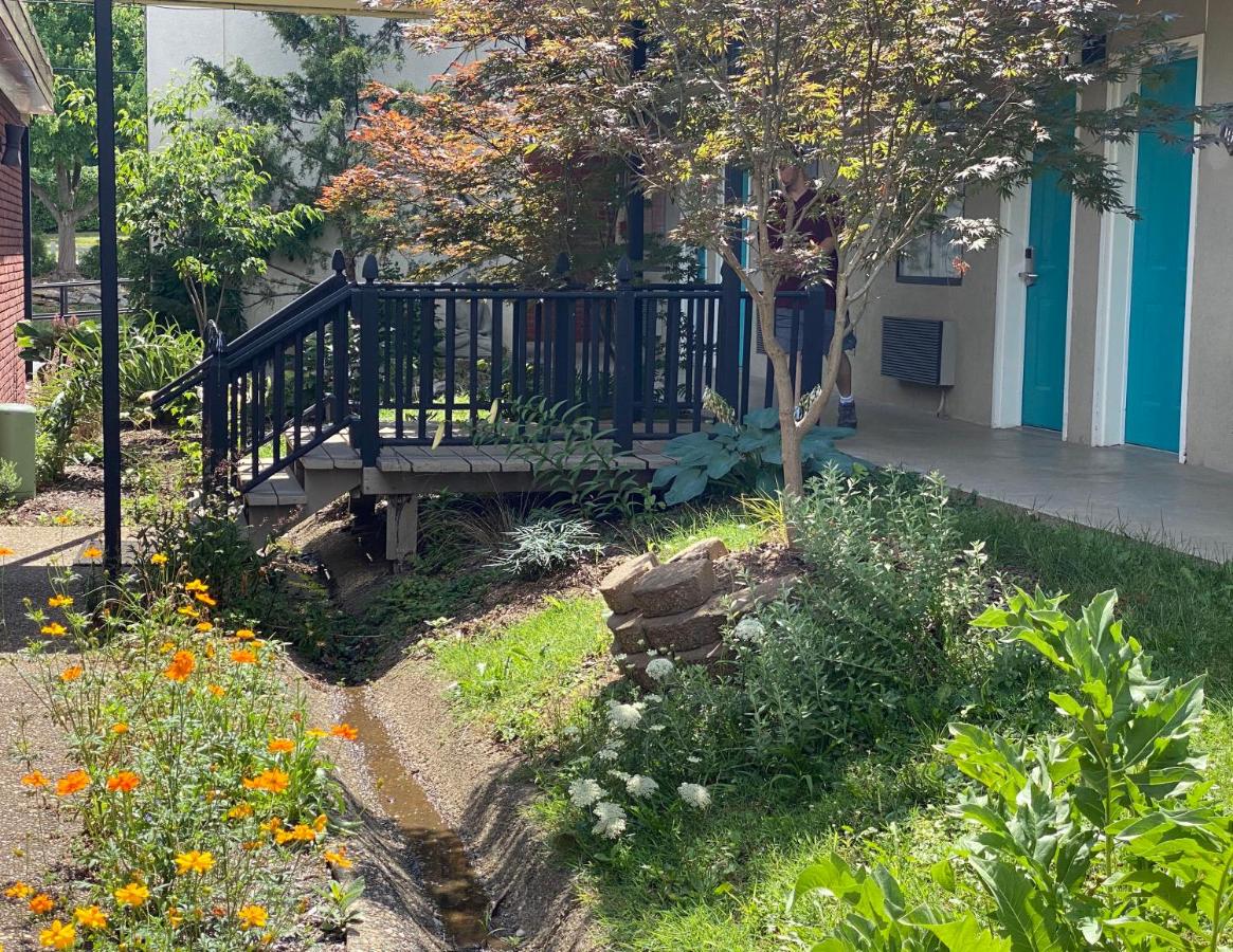 Cascades Inn — photo 16