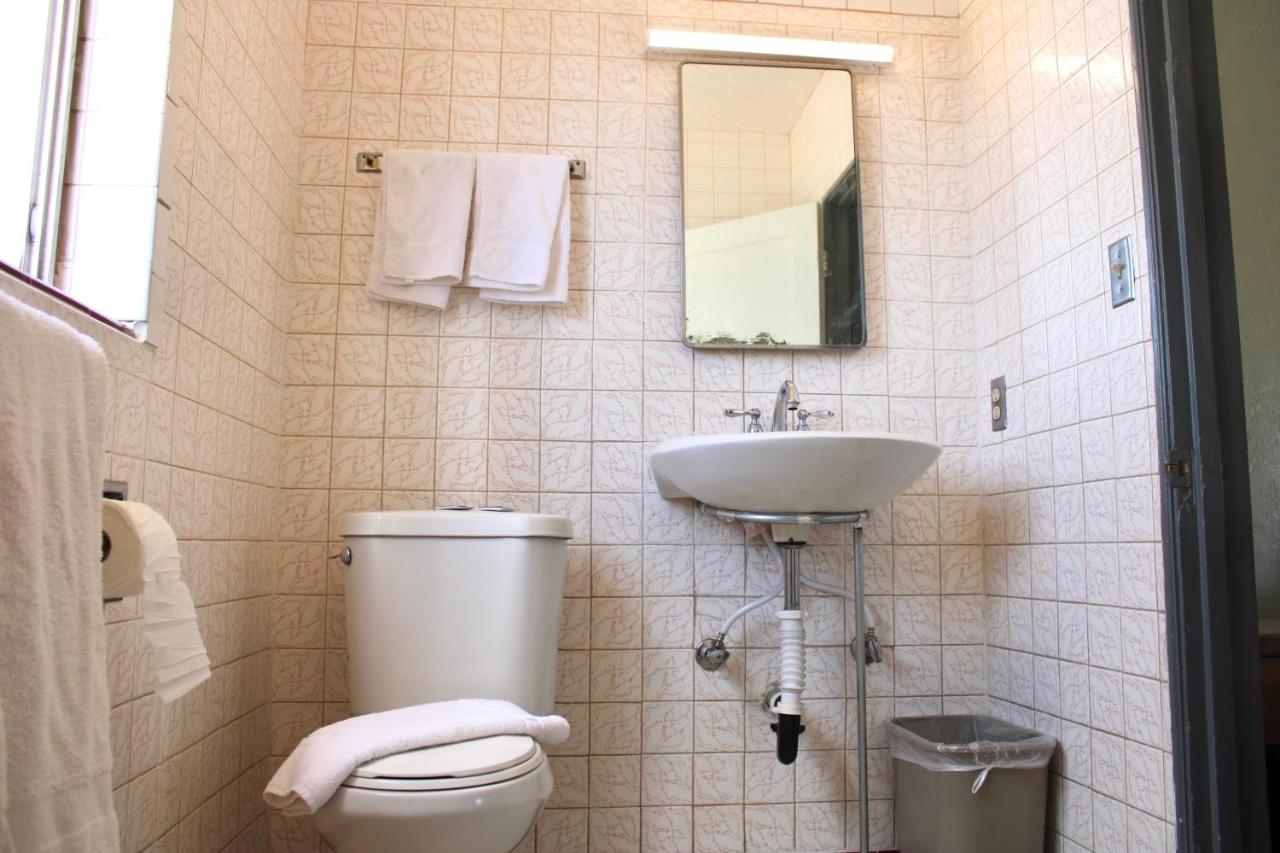 Economy Inn — photo 3